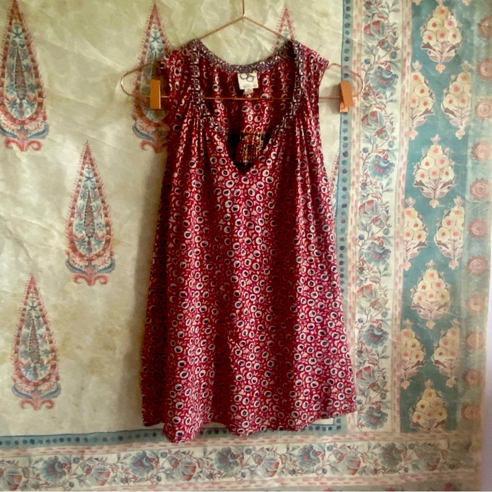 Anthropologie Beautiful Blouse Sleeveless pleated back